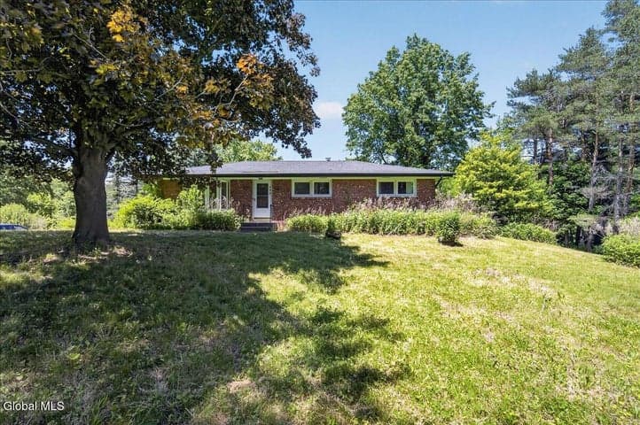 493 Altamont Road, Altamont, NY