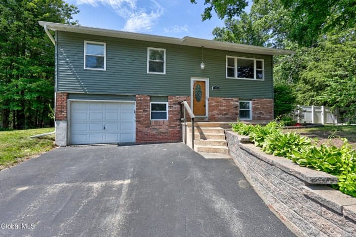 2 Fawn Drive, Ballston Spa, NY, photo 1
