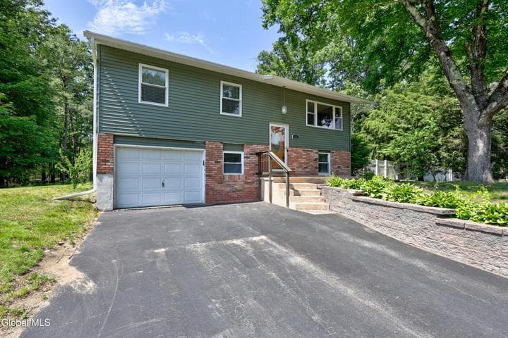 2 Fawn Drive, Ballston Spa, NY, photo 2