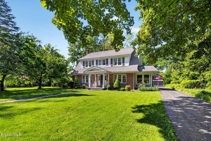 31 Sunnyside Road, Scotia, NY