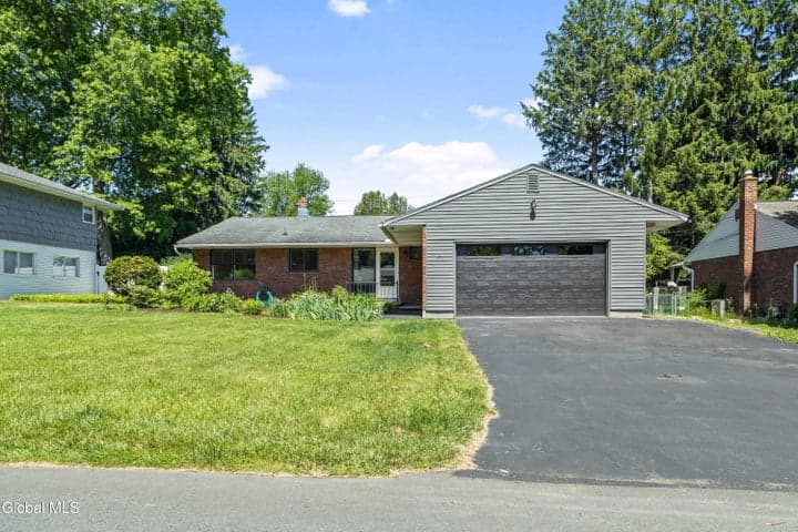 180 Ormond Street, Albany, NY