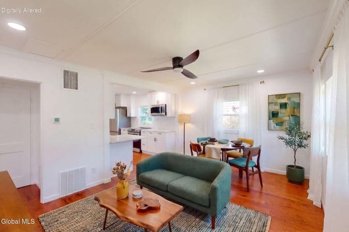 19 Harriet Street, Colonie, NY, photo 4