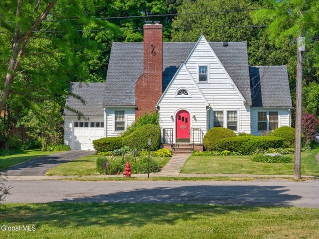 122 Clinton Circle, Cobleskill, NY