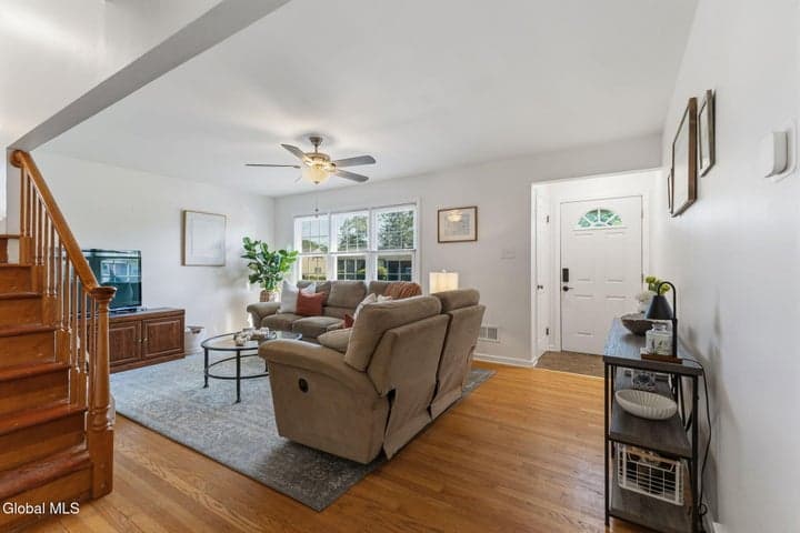 1136 Butler Street, Rotterdam, NY, photo 4