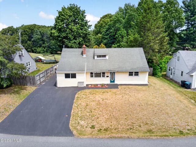 25 Dorwood Drive, Albany, NY, photo 3