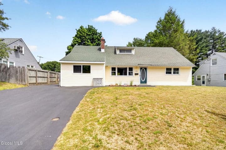 25 Dorwood Drive, Albany, NY, photo 2