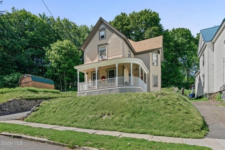 32 5th Street, Gloversville, NY, photo 2