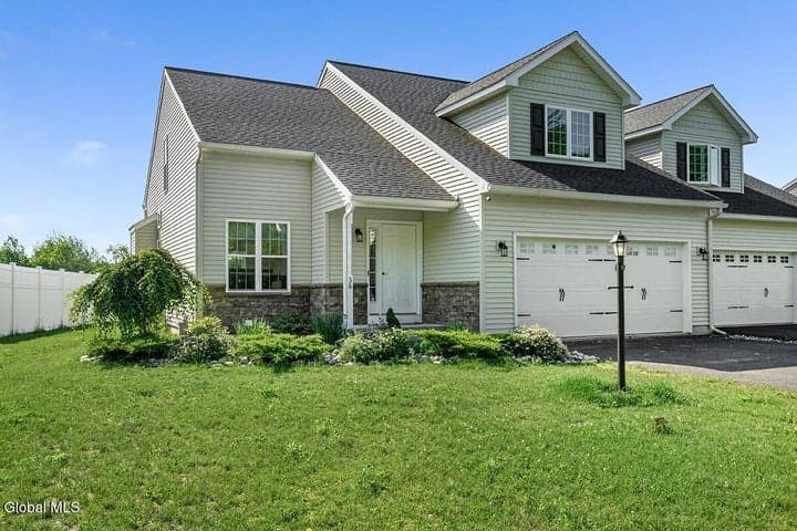 36 Chip Shot Way, Halfmoon, NY, photo 1