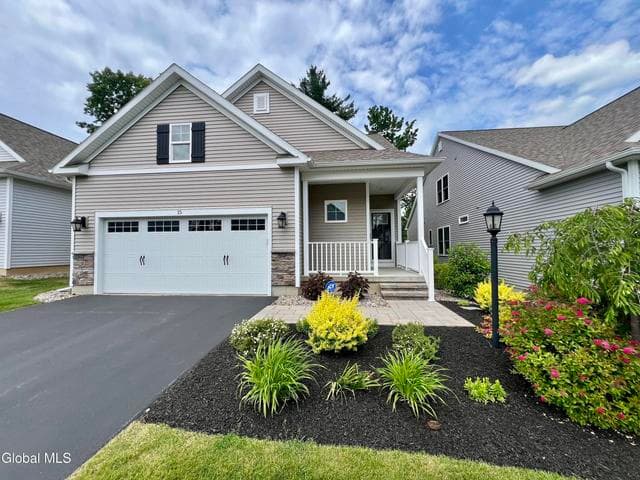 15 Bradley Circle, Halfmoon, NY, photo 4