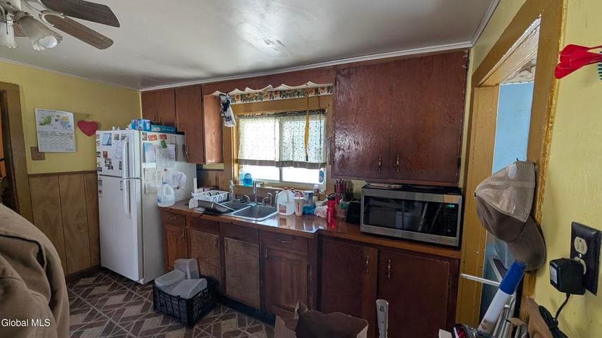 44 North Street, Gloversville, NY, photo 4