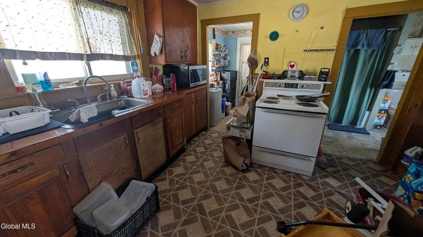44 North Street, Gloversville, NY, photo 5