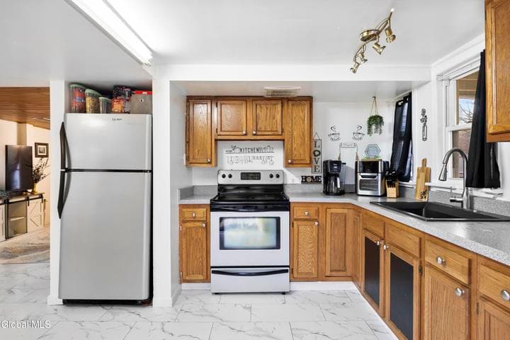 79 Starr Avenue, Schenectady, NY, photo 3