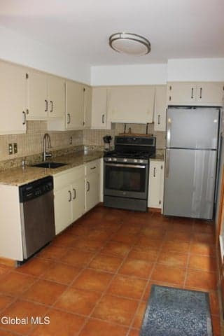4 Mari Nol Circle, Clifton Park, NY, photo 5
