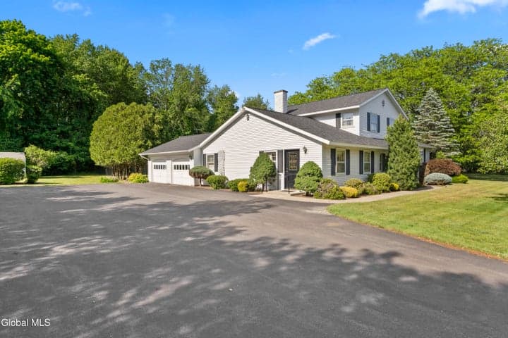 39 Glenridge Road, Glenville, NY, photo 2