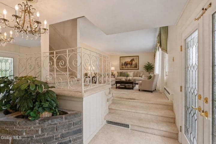 39 Glenridge Road, Glenville, NY, photo 5