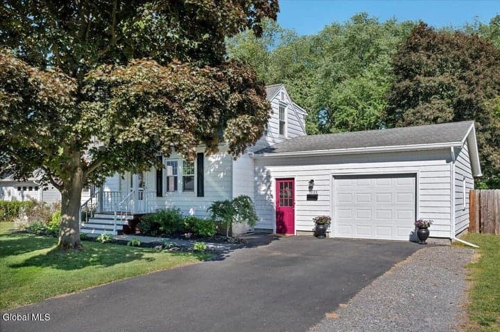 3025 Evelyn Drive, Schenectady, NY, photo 3
