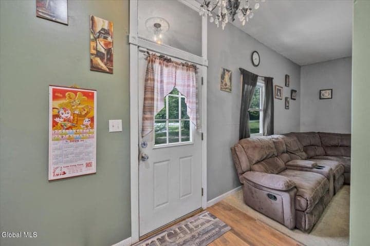 1069 Saratoga Road, Moreau, NY, photo 5