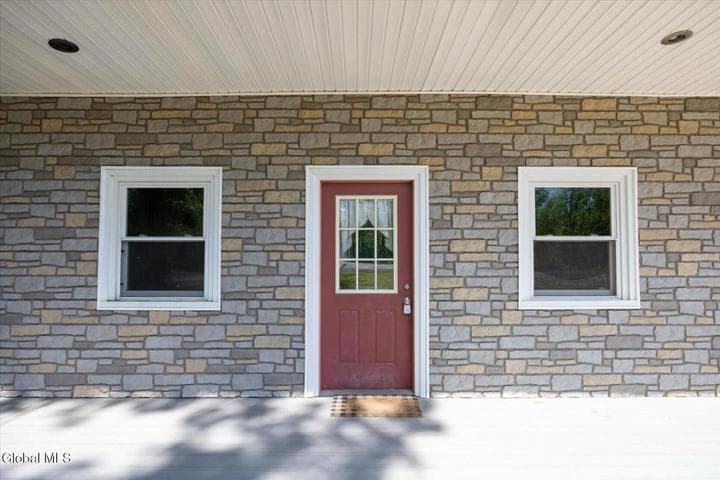 1069 Saratoga Road, Moreau, NY, photo 4