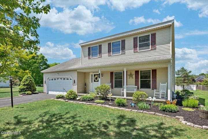5 Zermatt Drive, North Greenbush, NY, photo 1