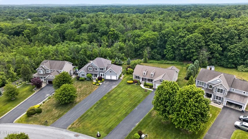 19 Addison Way, Clifton Park, NY, photo 5