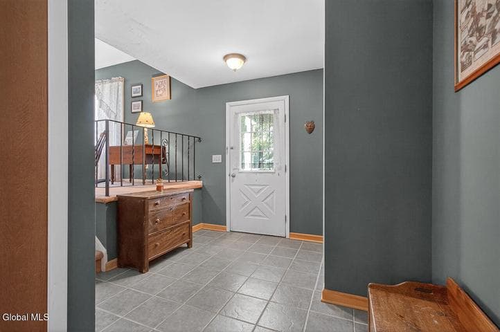 68 Wineberry Lane, Malta, NY, photo 4