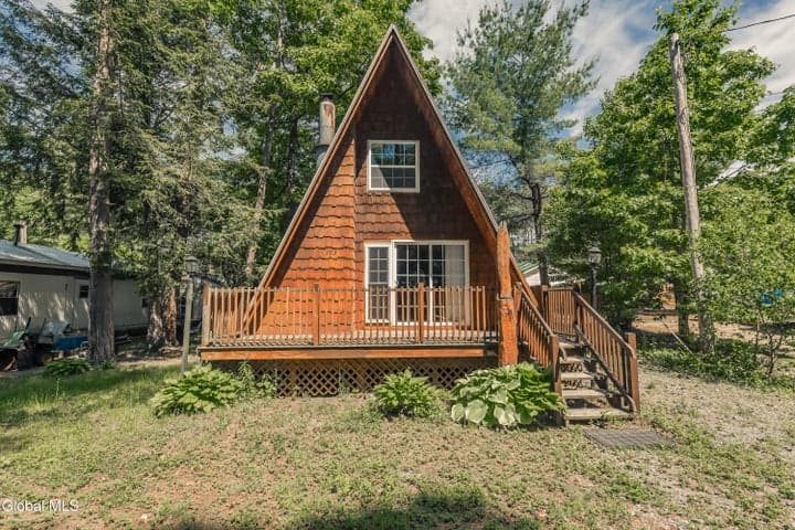 103 Florence Avenue, Northampton, NY