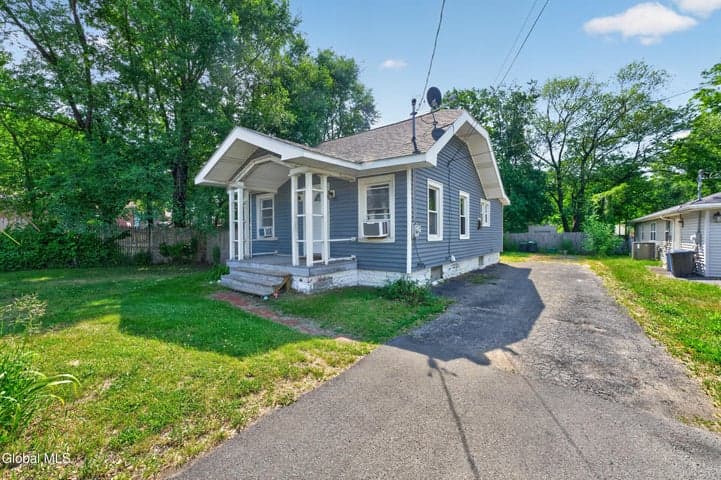 15 Vly Road, Colonie, NY, photo 1