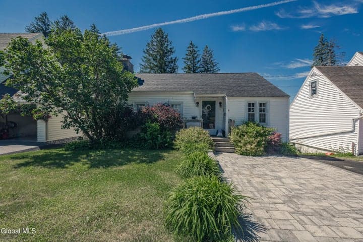 11 Wooster Street, Gloversville, NY, photo 2