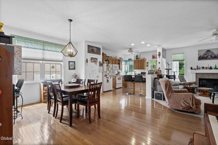 30 Lupine Drive, Malta, NY, photo 2