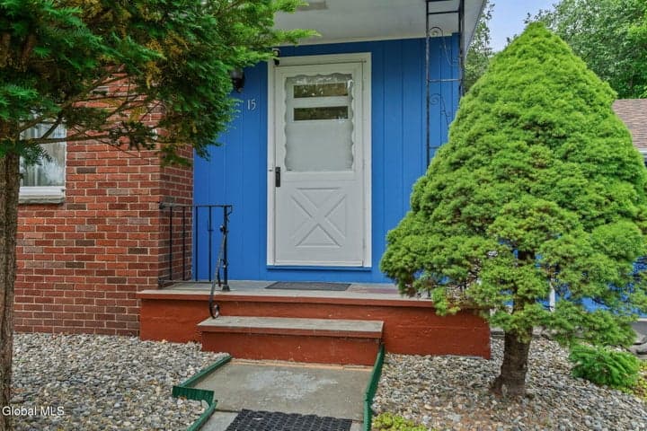 15 Southern Drive, Colonie, NY, photo 4