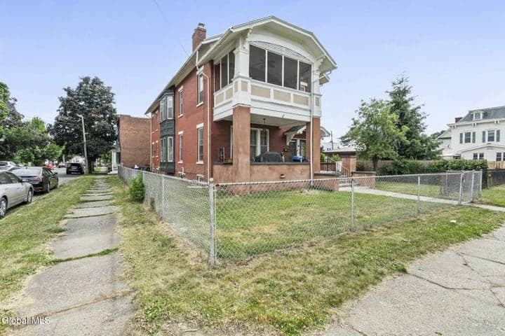 300 16th Street, Watervliet, NY, photo 3