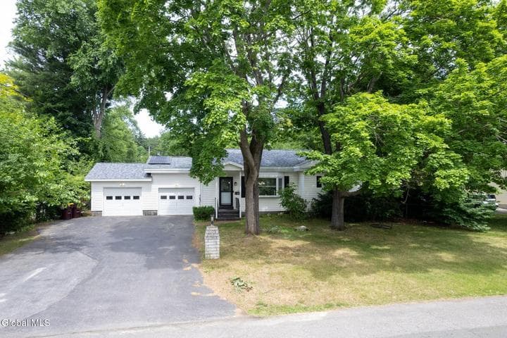 28 Lee Avenue, Guilderland, NY, photo 1