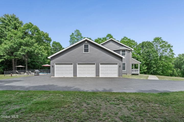 28 Victorian Drive, Poestenkill, NY, photo 5