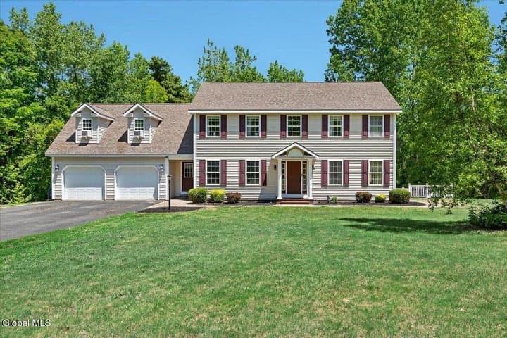 1033 Old Schaghticoke Road, Schaghticoke, NY