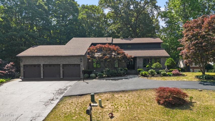 34 Oaktree Lane, Colonie, NY, photo 4