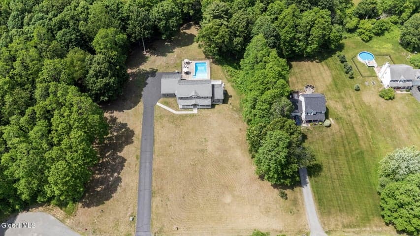 28 Victorian Drive, Poestenkill, NY, photo 3