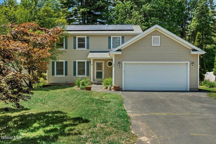11 Bain Drive, Bethlehem, NY, photo 1