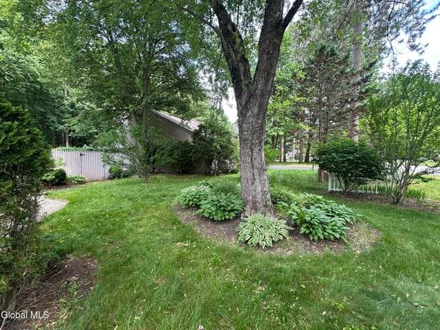 75 Arrow Wood Place, Malta, NY, photo 5