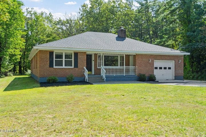 367 Closson Road, Glenville, NY, photo 2