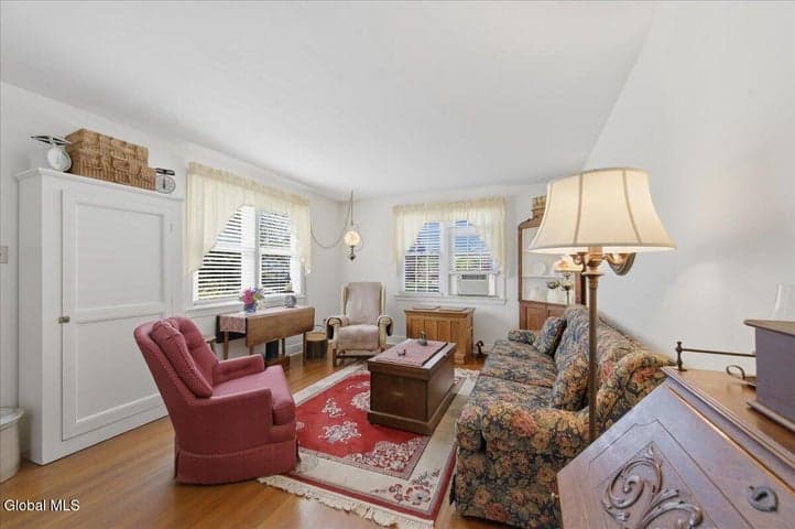 88 Mountain View Avenue, Rensselaer, NY, photo 3