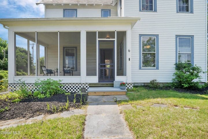 6 Grove Street, Bethlehem, NY, photo 2