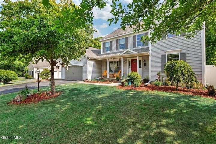 3 Carpenter Way, Clifton Park, NY, photo 2