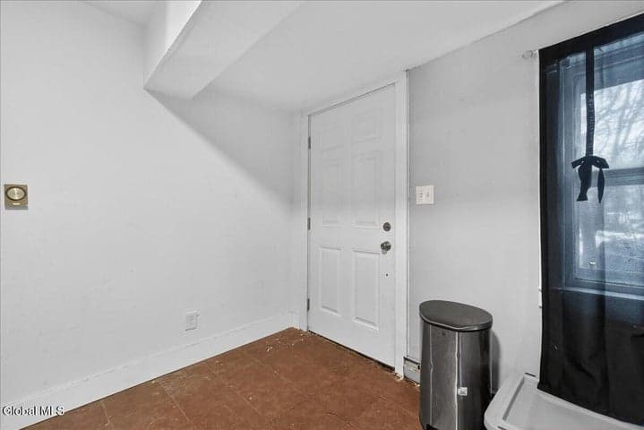 1410 River Road, Bethlehem, NY, photo 2