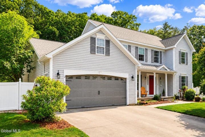 3 Carpenter Way, Clifton Park, NY