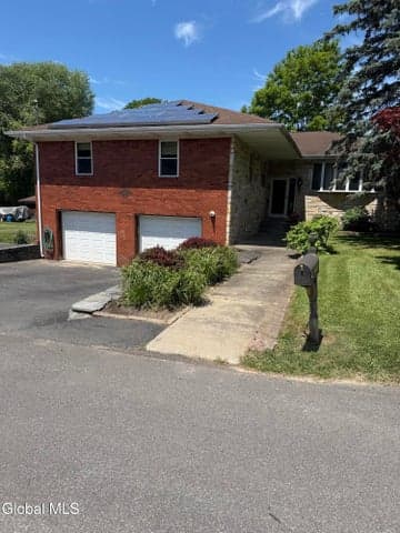 100 Huron Street, Albany, NY