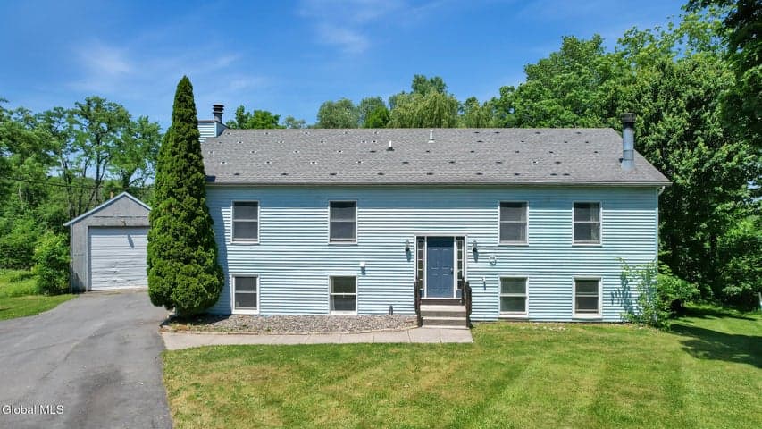 545 Knickerbocker Road, Schodack, NY
