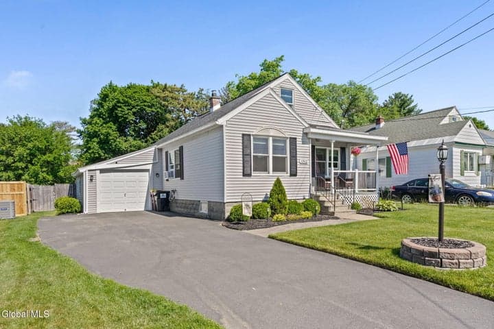1312 Trinity Avenue, Rotterdam, NY, photo 2