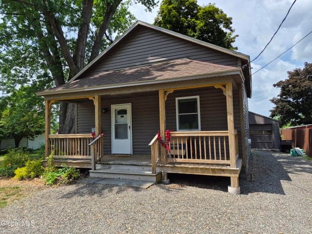 2057 Brookview Road, Castleton-on-Hudson, NY