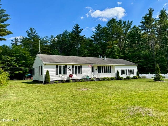 59 North Drive, Lake Luzerne, NY, photo 2