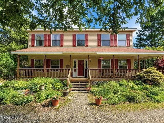 431 Melrose Valley Falls Road, Schaghticoke, NY
